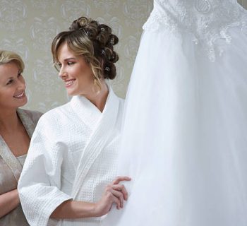 Check these tips when choosing the best bridal robes