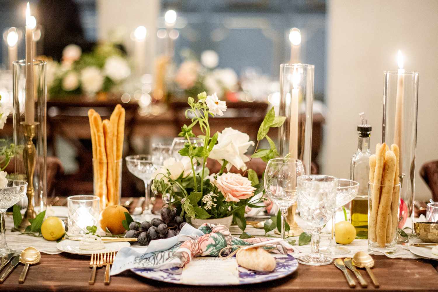 How to Adorn Your Event Tables with Centerpieces